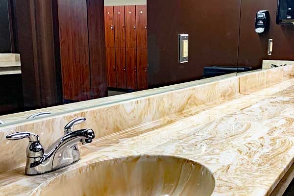 locker room at steel fitness riverport in bethlehem pa